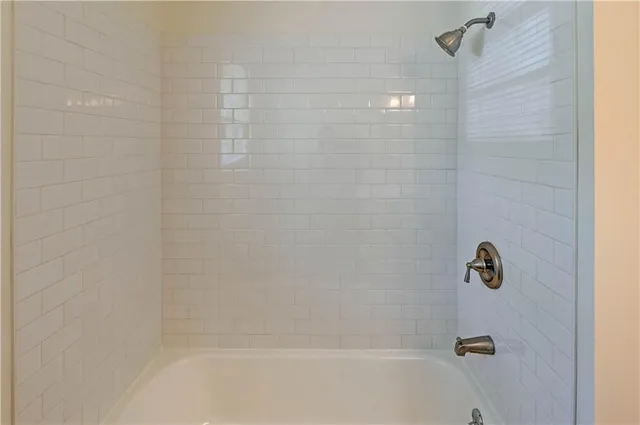 $324,900 | 8805 Grandview Street, Overland Park, KS 66212