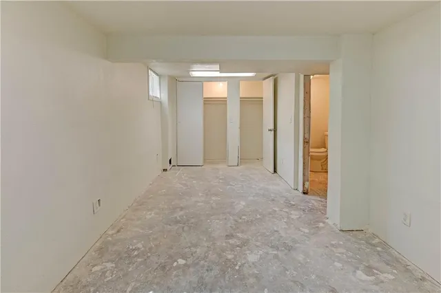 $324,900 | 8805 Grandview Street, Overland Park, KS 66212