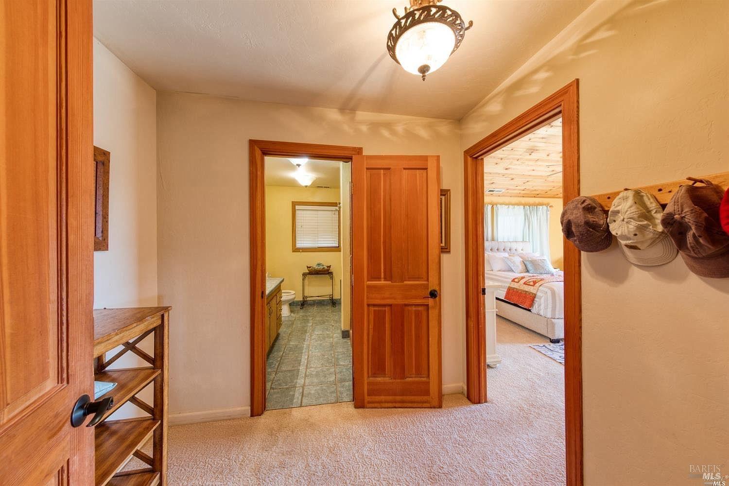 3991 East Calpella Road Ukiah, CA 95482 - Photo 11 of 17 Gallery Image 11