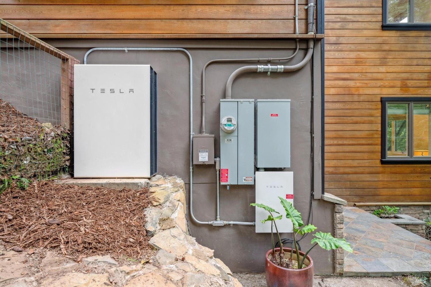 402 Eldridge Avenue Mill Valley, CA 94941 - Photo 48 of 49 a front view of a house with a yard