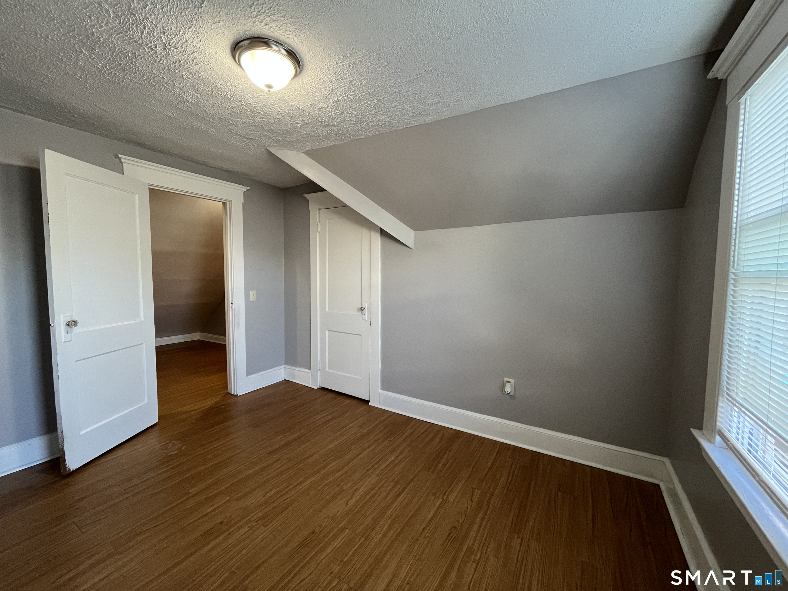 105 1st Street Hamden, CT 06514 - Photo 5 of 10