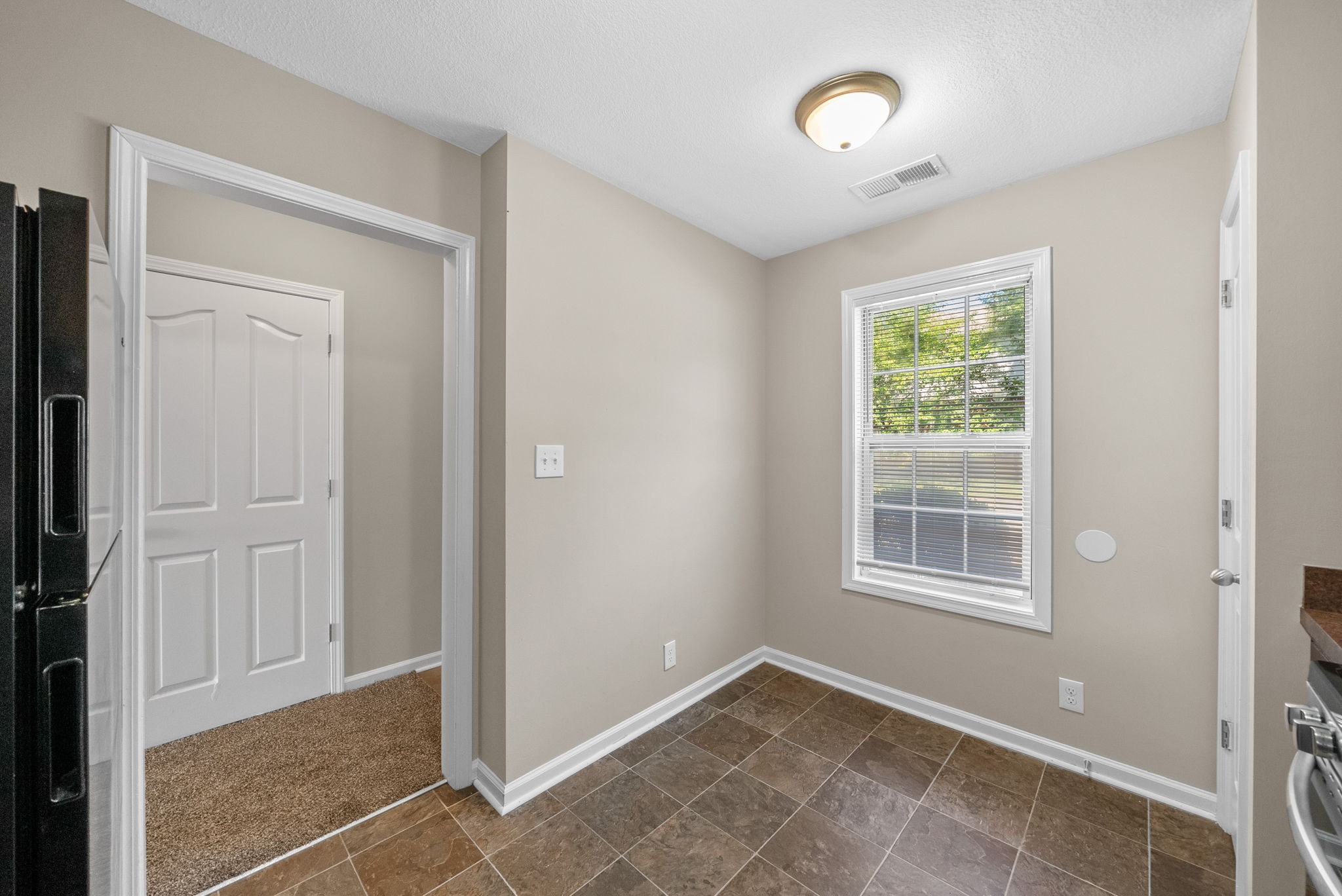 295 Raleigh Drive, Unit D Clarksville, TN 37043 - Photo 11 of 20