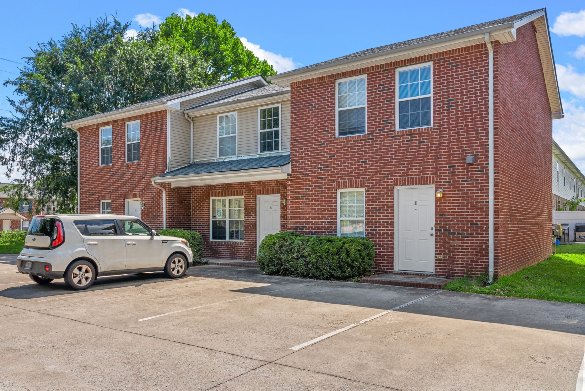 295 Raleigh Drive, Unit D Clarksville, TN 37043 - Photo 3 of 20