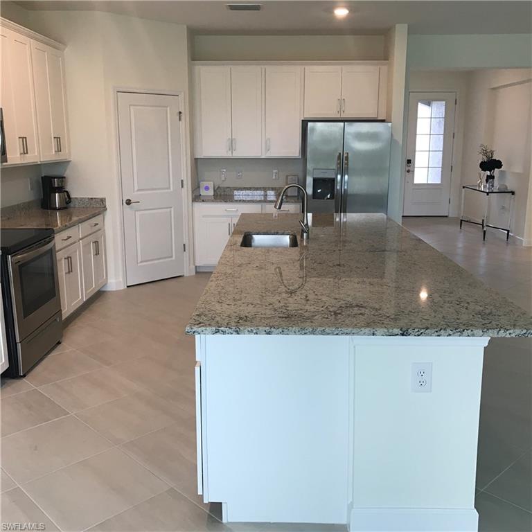 11123 Canopy Loop Fort Myers, FL 33913 - Photo 5 of 38 Gallery Image 5