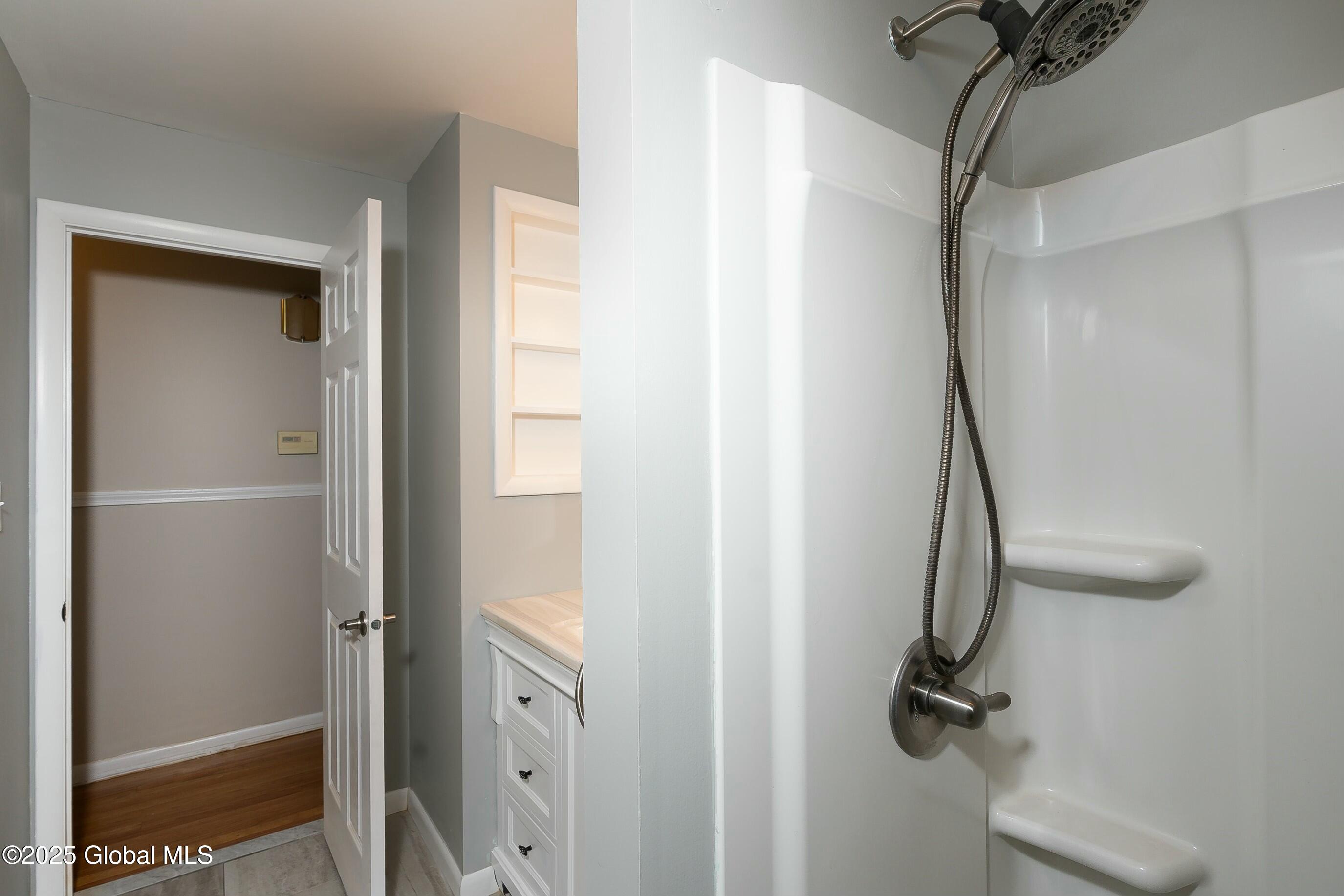 53 Delafield Drive Colonie, NY 12205 - Photo 34 of 60 tempImageHhhYKz