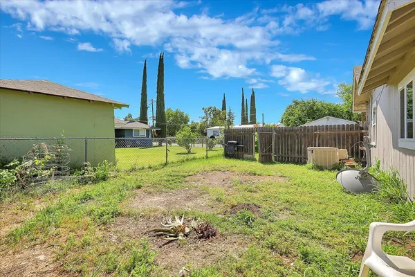 $299,900 | 1613 9th Avenue, Olivehurst, CA 95961