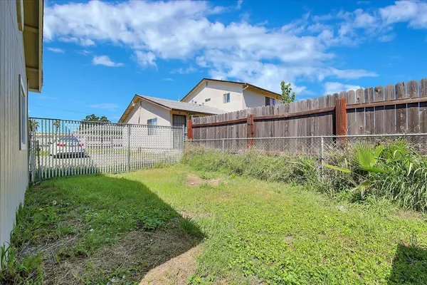 $299,900 | 1613 9th Avenue, Olivehurst, CA 95961