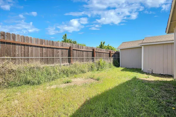 $299,900 | 1613 9th Avenue, Olivehurst, CA 95961