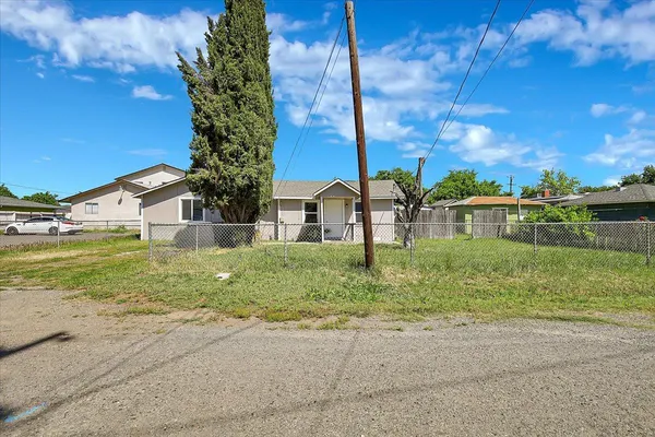 $299,900 | 1613 9th Avenue, Olivehurst, CA 95961