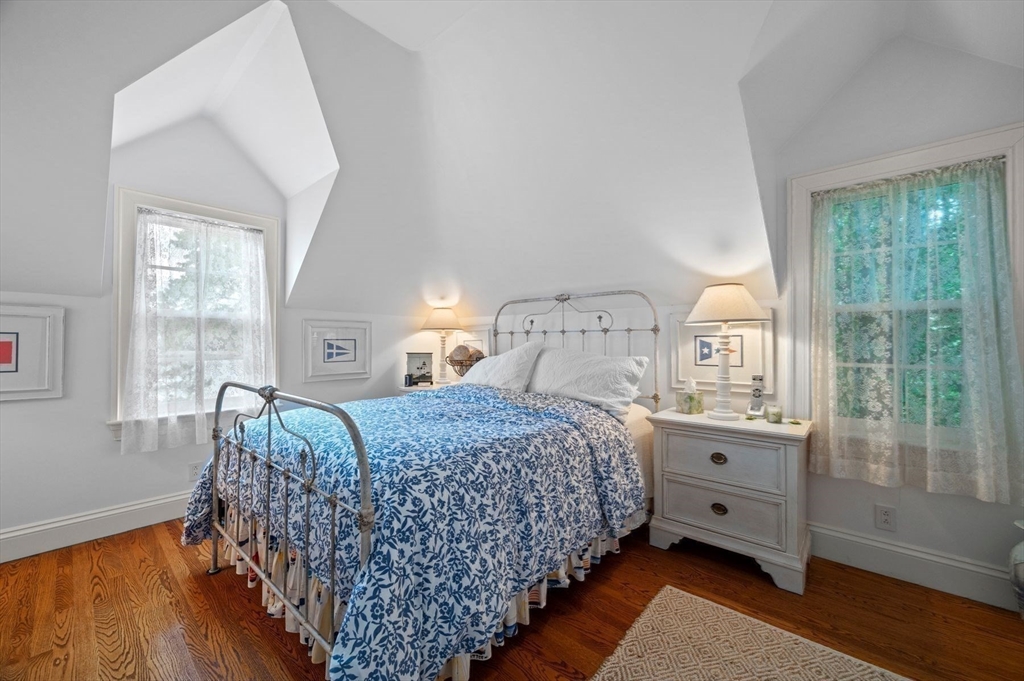 17 Crowninshield Road Marblehead, MA 01945 - Photo 34 of 42