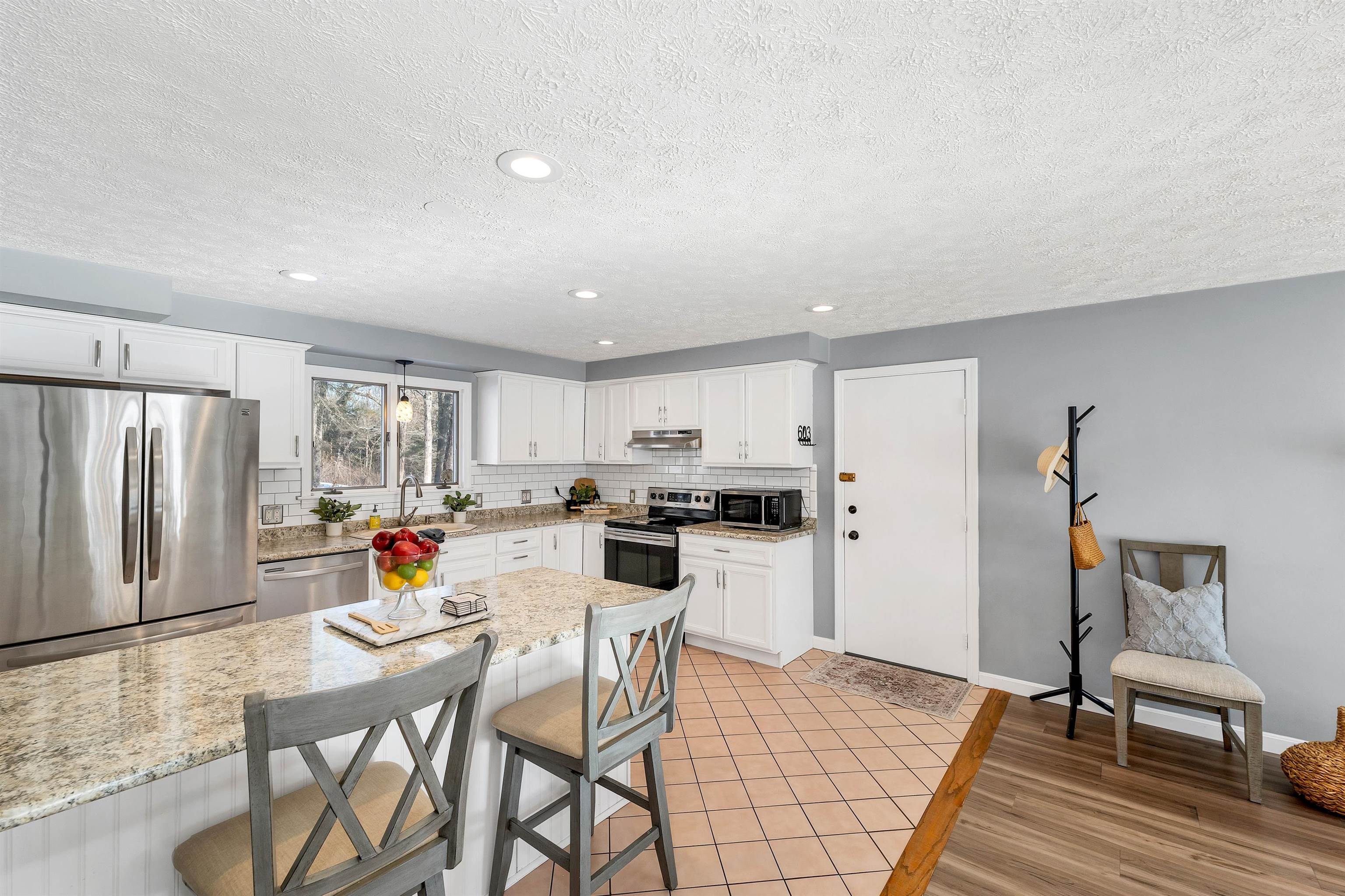 118 Douglas Drive Candia, NH 03034 - Photo 6 of 43