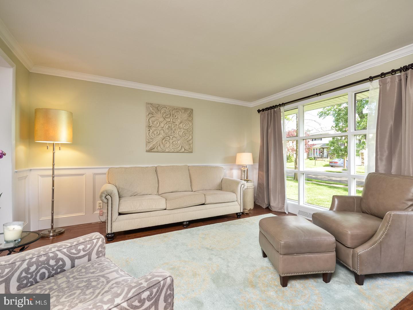 110 Pelham Road North Voorhees, NJ 08043 - Photo 2 of 25 Living Room