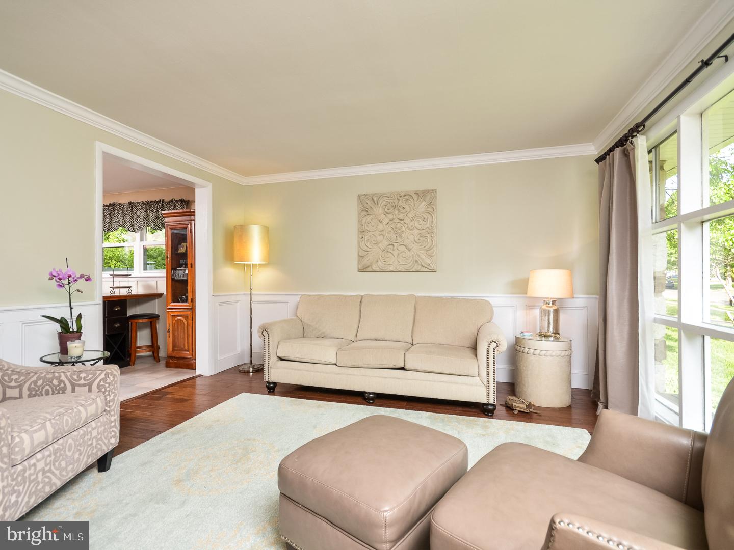 110 Pelham Road North Voorhees, NJ 08043 - Photo 3 of 25 Living Room