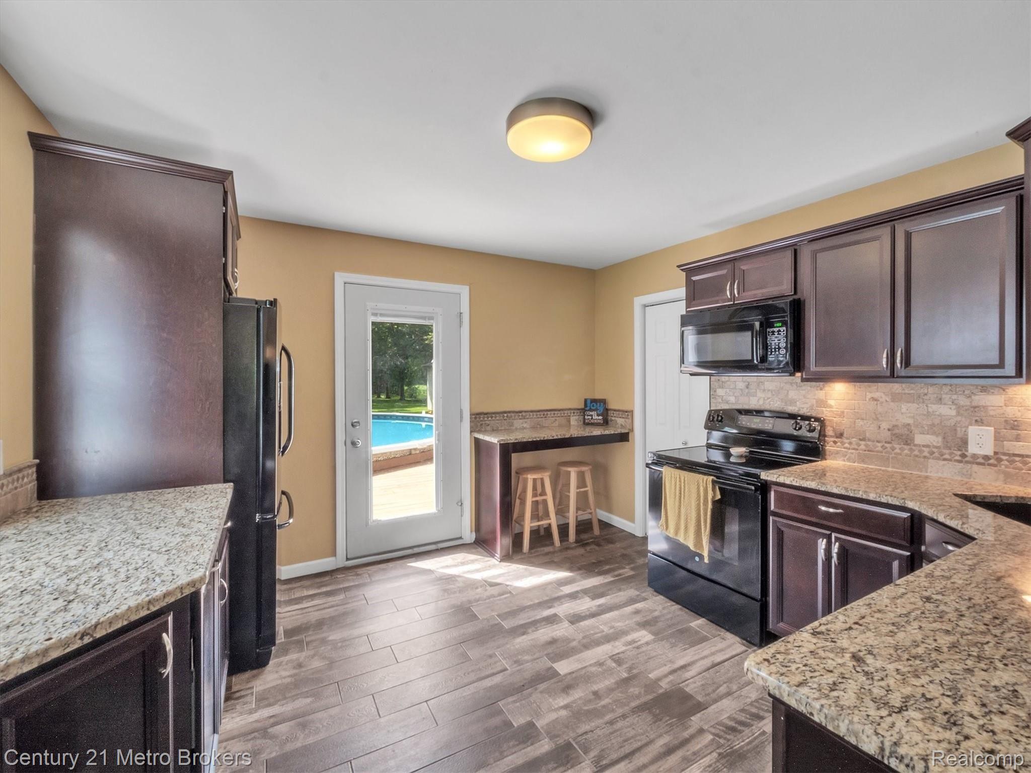 4421 North Center Road Flint, MI 48506 - Photo 15 of 39 15-4421 North Center-Windowstill Real Estate Photography-15.jpg