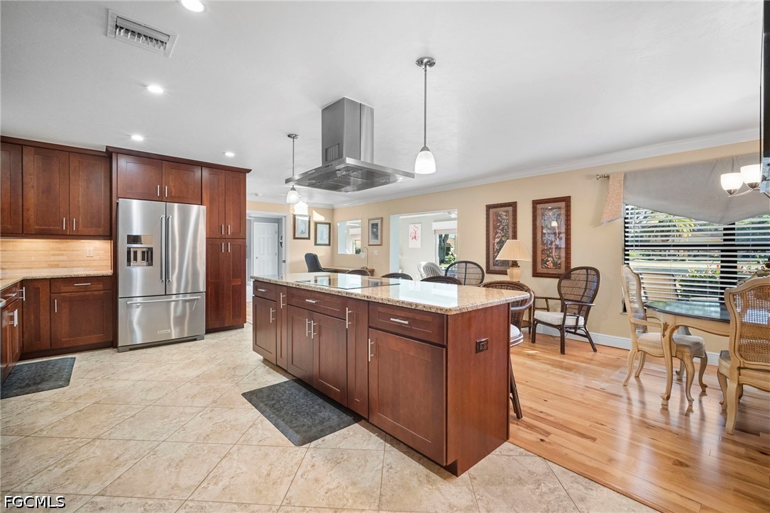 5688 Arvine Circle Fort Myers, FL 33919 - Photo 5 of 39