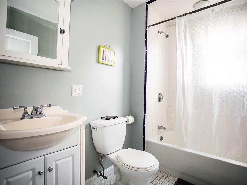 35 Exeter Street, Unit 2 Providence, RI 02906 - Photo 9 of 10 Bathroom