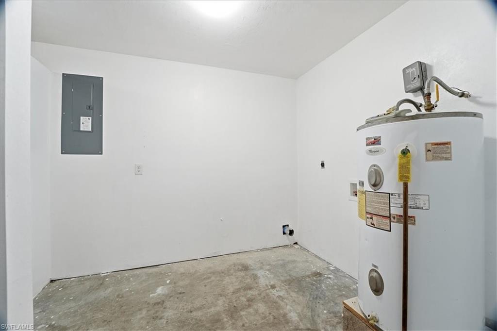 18343 Hawthorne Road Fort Myers, FL 33967 - Photo 31 of 42 Gallery Image 31