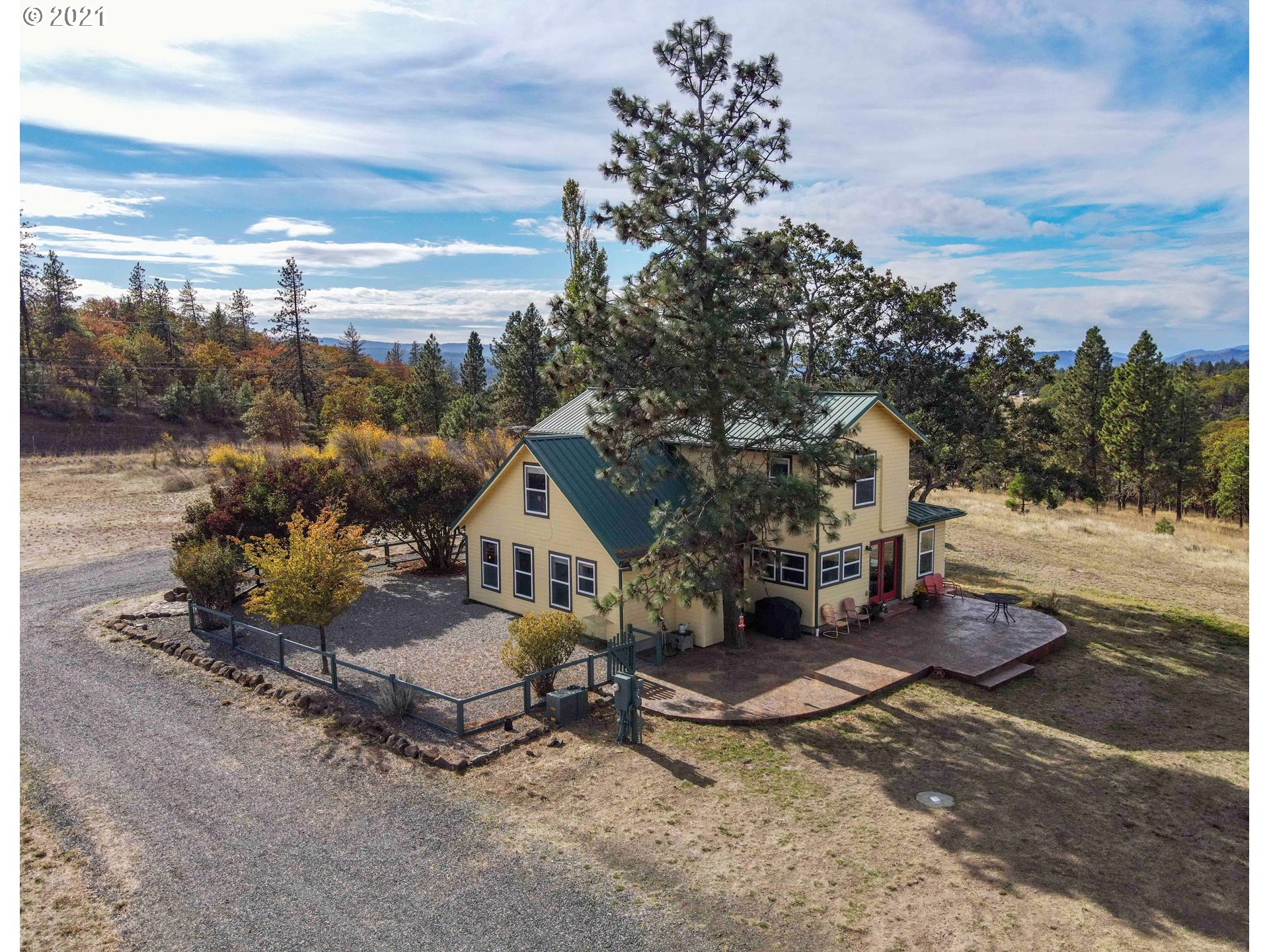 7447 7 Mile Hill Road Mosier, OR 97040 - Photo 16 of 32 Gallery Image 16