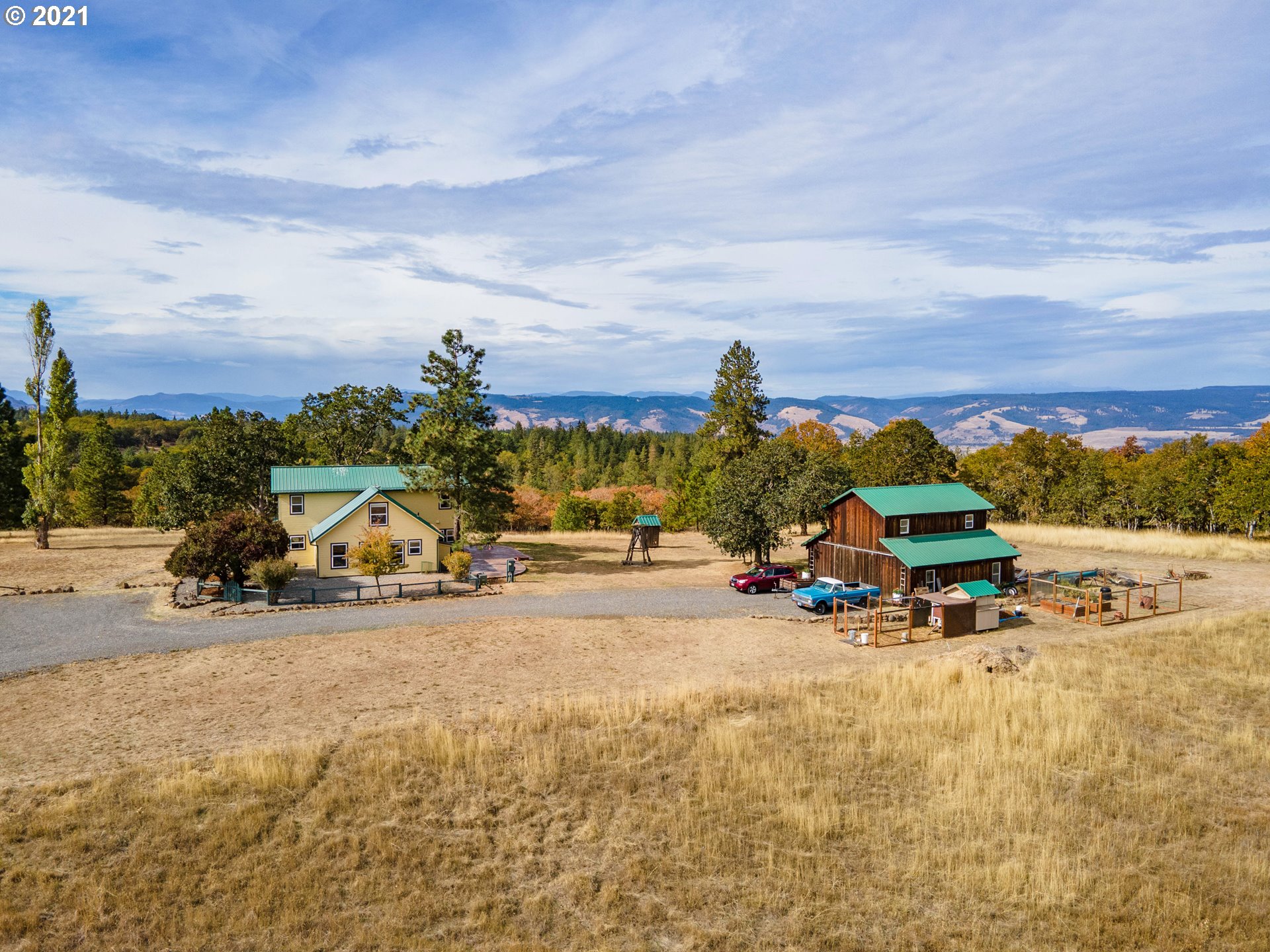 7447 7 Mile Hill Road Mosier, OR 97040 - Photo 7 of 32 Gallery Image 7