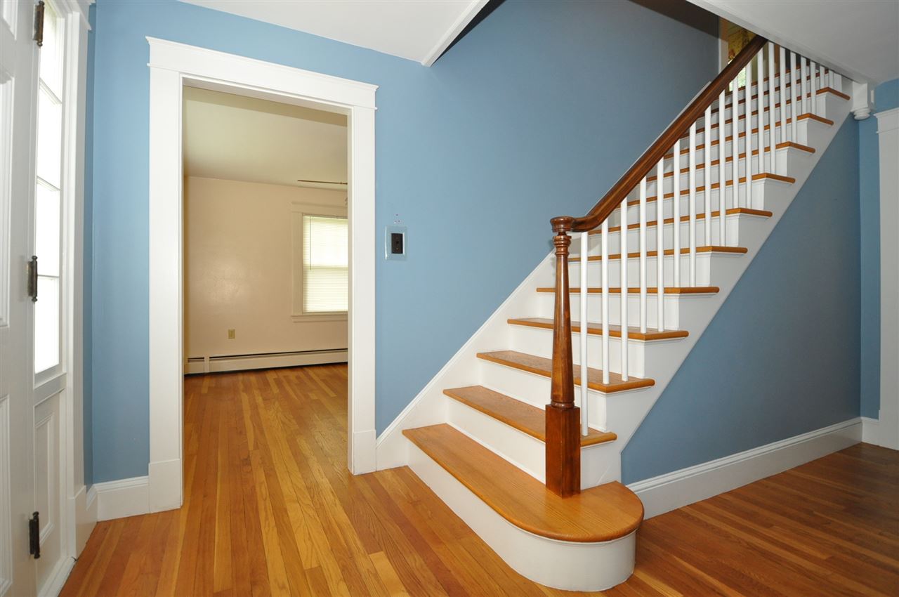 644 Mast Road Goffstown, NH 03102 - Photo 2 of 23 Gallery Image 2