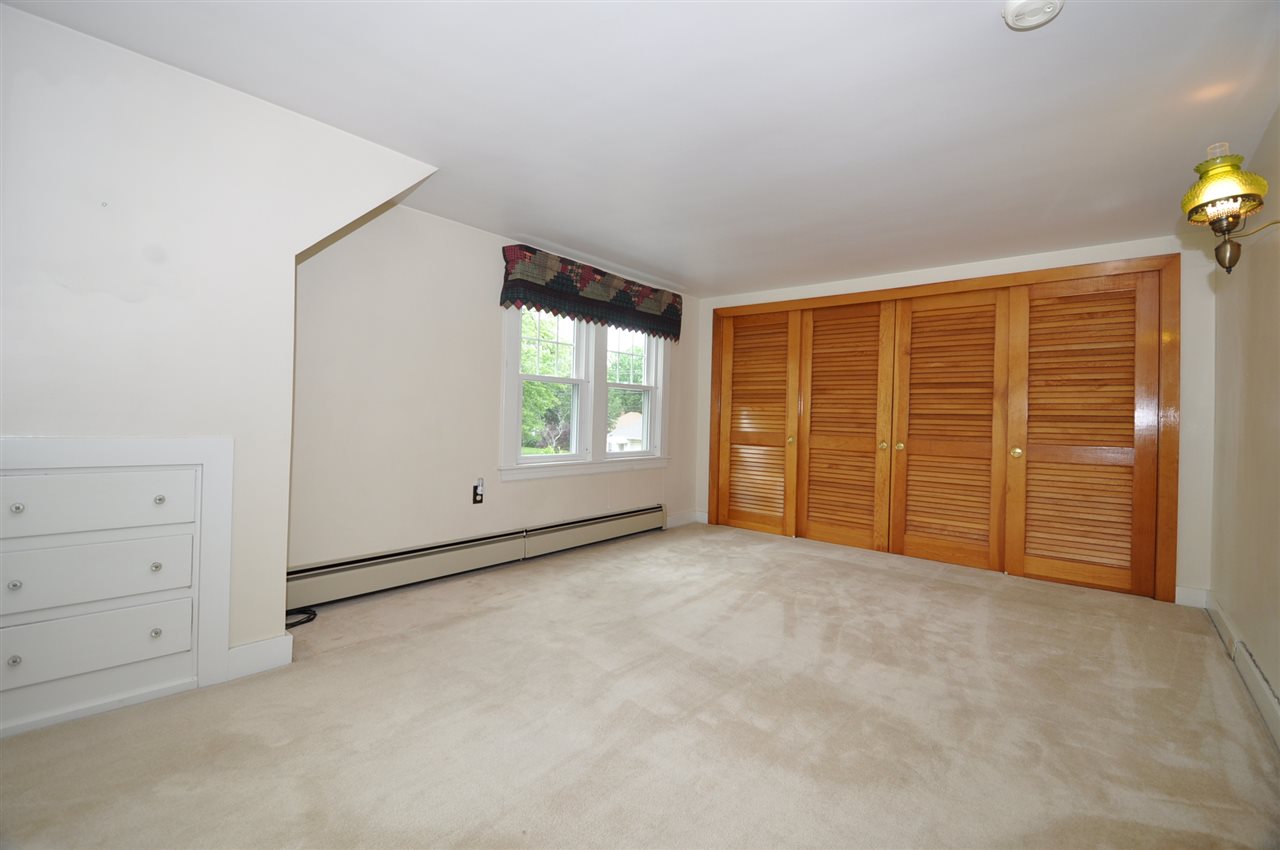 644 Mast Road Goffstown, NH 03102 - Photo 15 of 23 Gallery Image 15