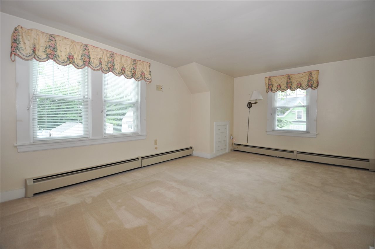 644 Mast Road Goffstown, NH 03102 - Photo 18 of 23 Gallery Image 18