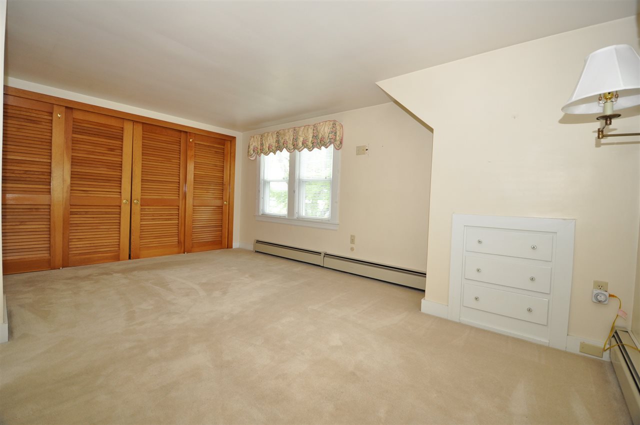 644 Mast Road Goffstown, NH 03102 - Photo 19 of 23 Gallery Image 19