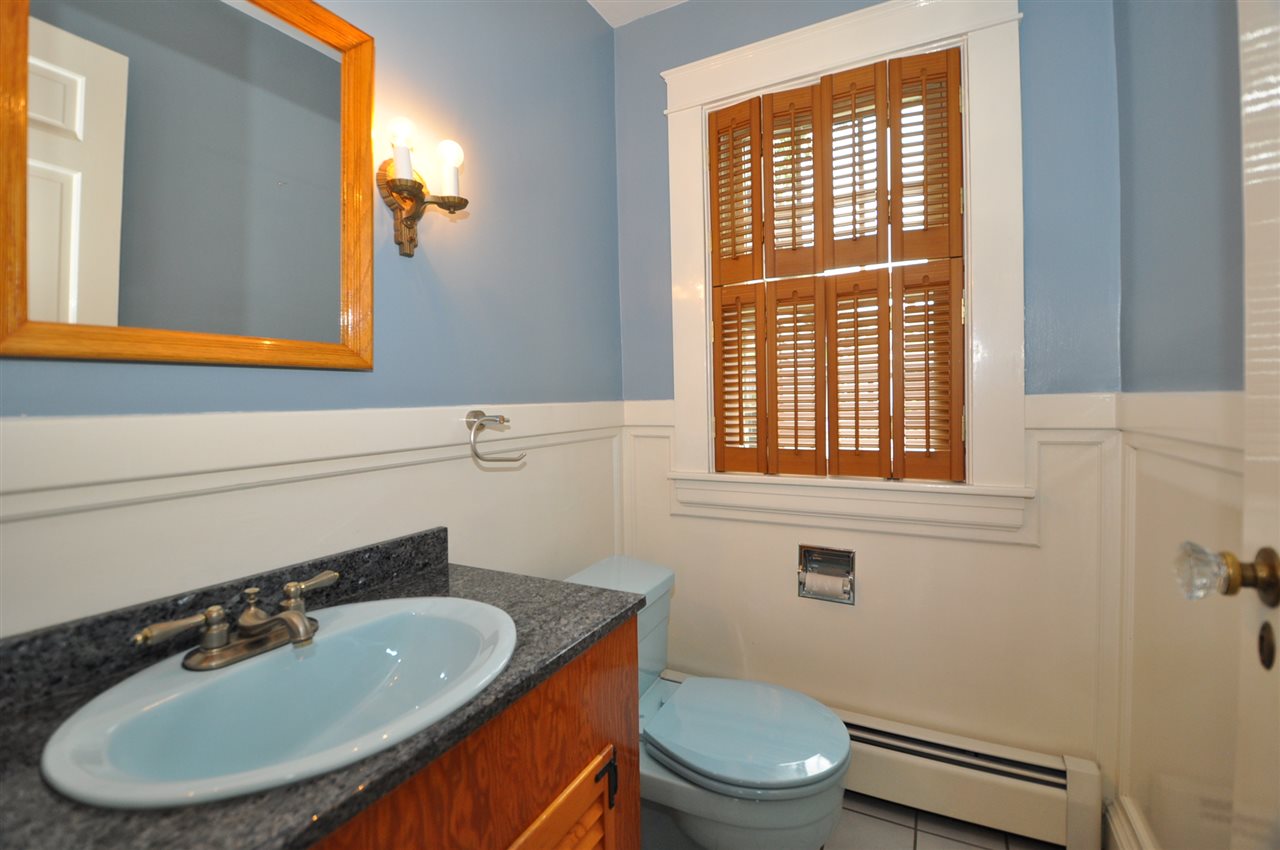 644 Mast Road Goffstown, NH 03102 - Photo 10 of 23 Gallery Image 10