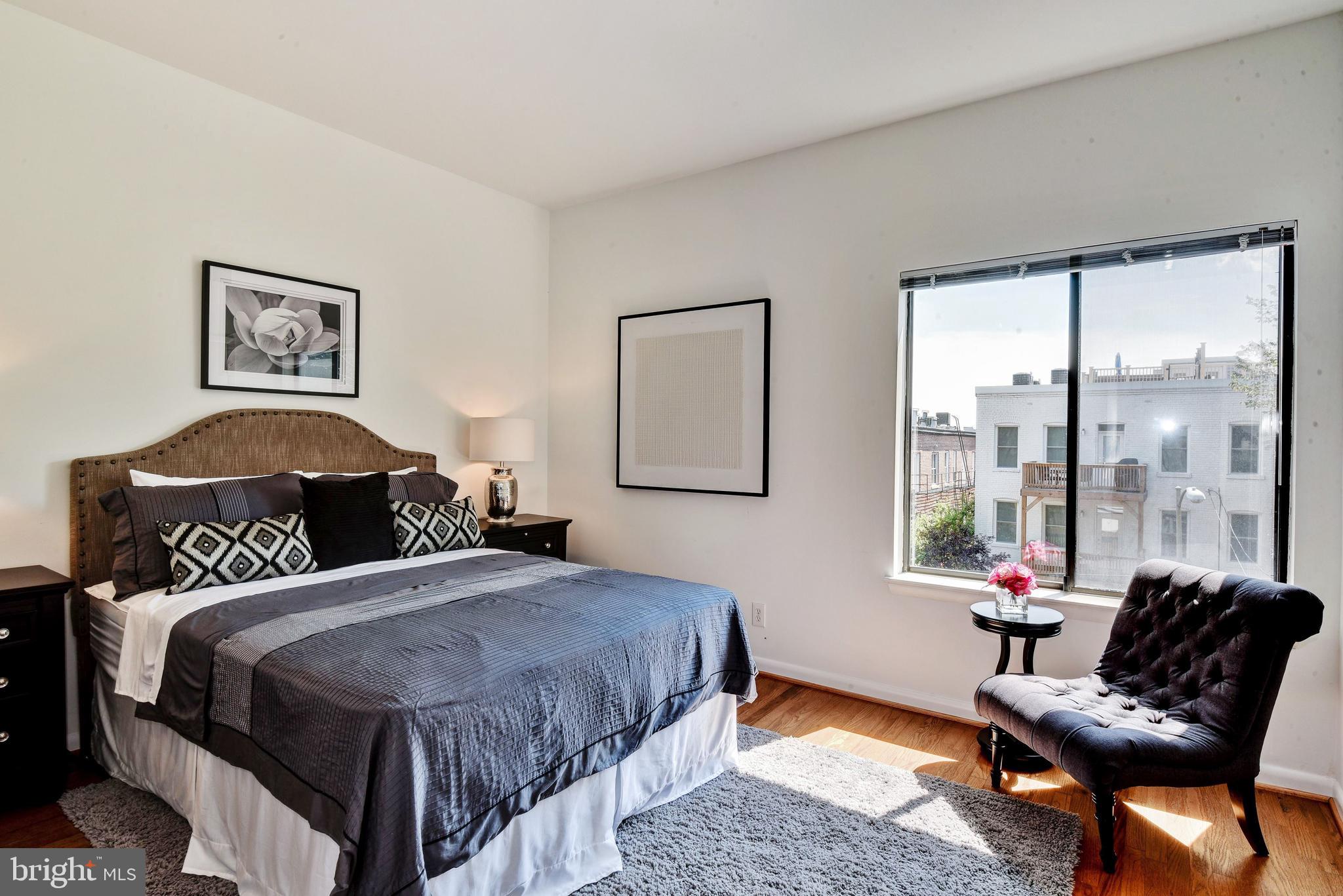 1812 Wyoming Avenue Northwest, Unit 302 Washington, DC 20009 - Photo 11 of 19