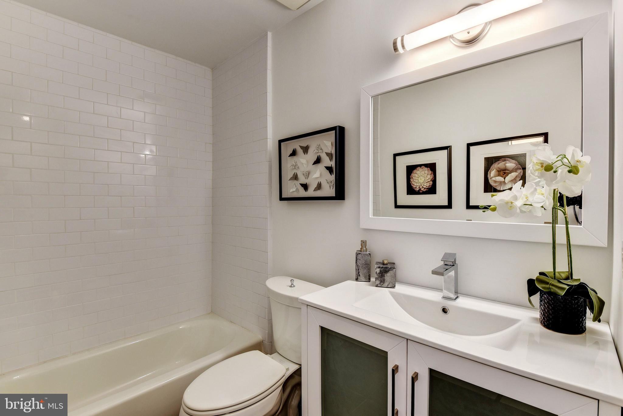 1812 Wyoming Avenue Northwest, Unit 302 Washington, DC 20009 - Photo 14 of 19