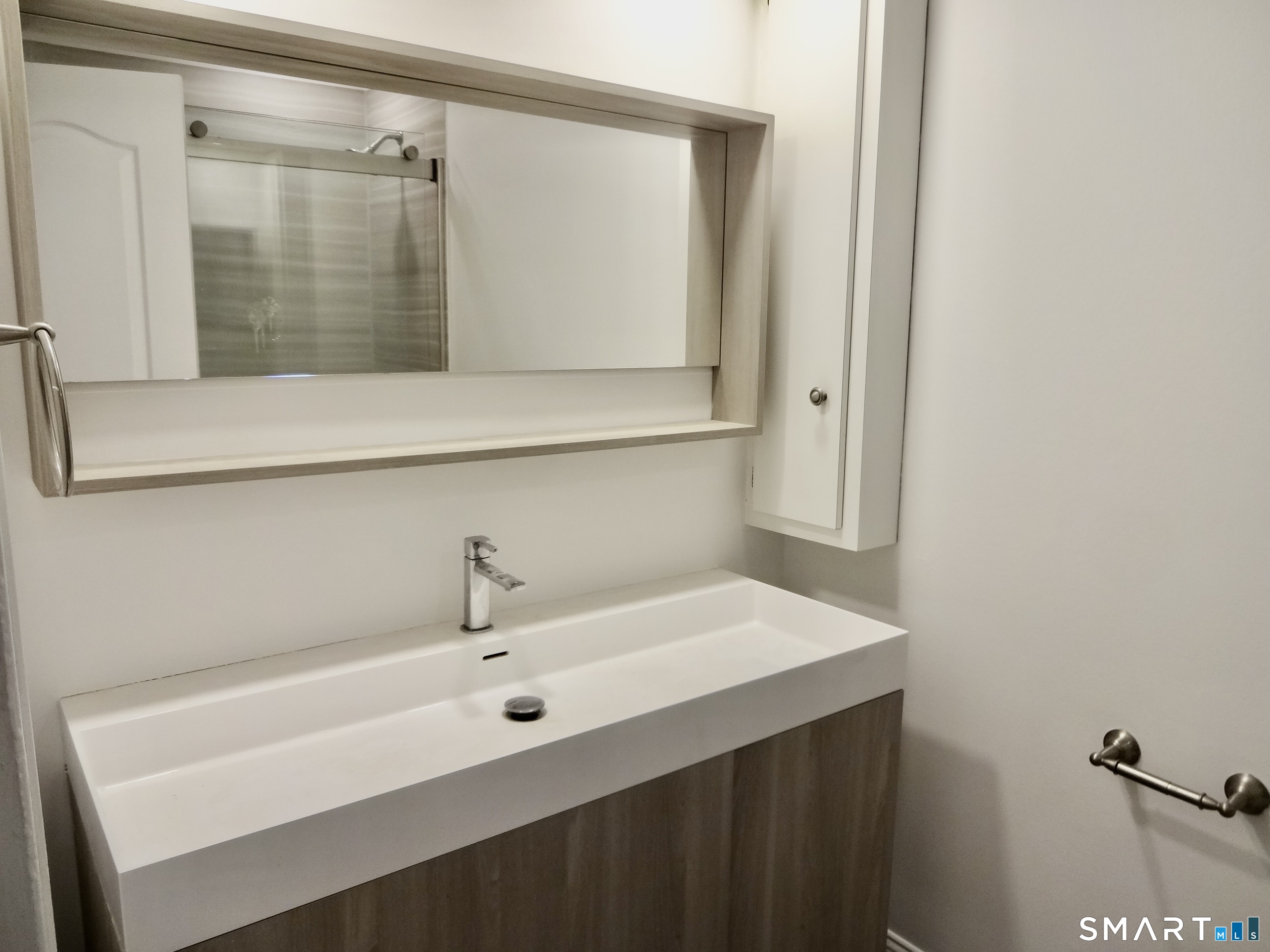 245 Unquowa Road, Unit 8 Fairfield, CT 06824 - Photo 12 of 32 Gallery Image 12