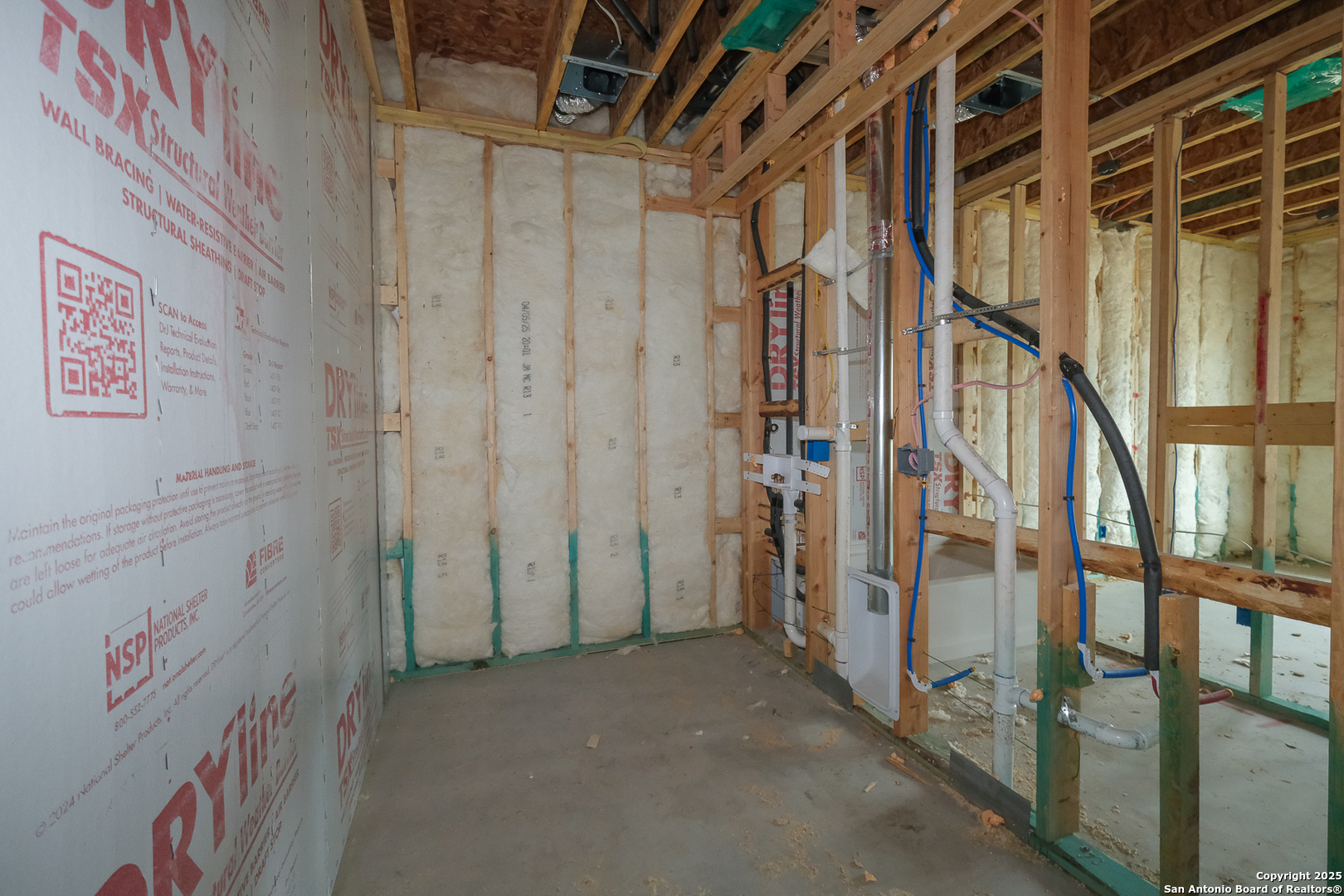 3022 Selhurst Street Converse, TX 78109 - Photo 22 of 32 a view of an empty room