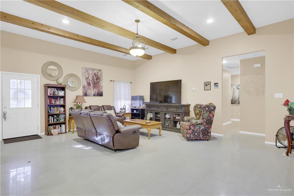 715 North Gonzalez Road Weslaco, TX 78596 - Photo 4 of 31