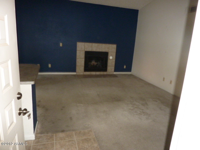 747 South Ext Road, Unit 206 Mesa, AZ 85210 - Photo 2 of 10 Family Room