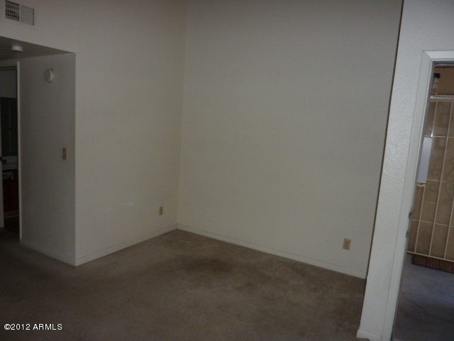 747 South Ext Road, Unit 206 Mesa, AZ 85210 - Photo 3 of 10 Dining
