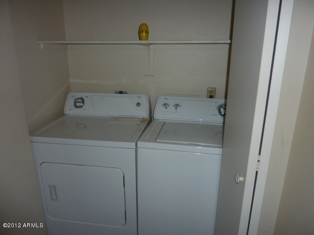 747 South Ext Road, Unit 206 Mesa, AZ 85210 - Photo 8 of 10 Laundry