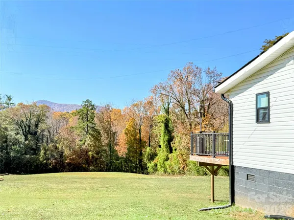 $341,000 | 979 Howard Gap Road, Tryon, NC 28782