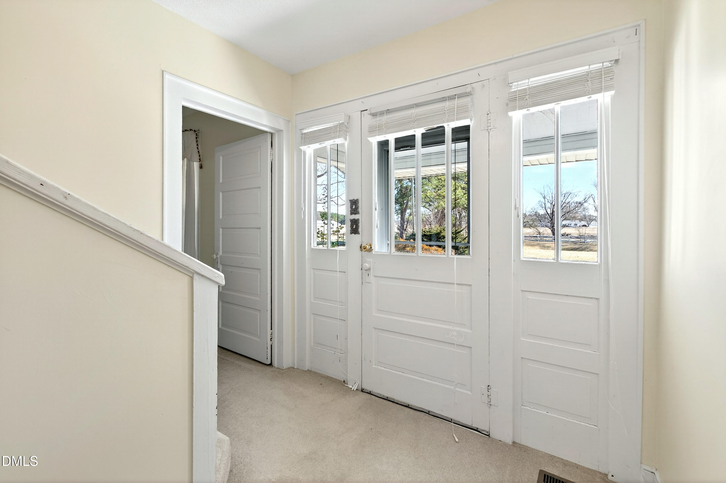 5964 Godwin Lake Road Dunn, NC 28334 - Photo 10 of 60 Entry Way