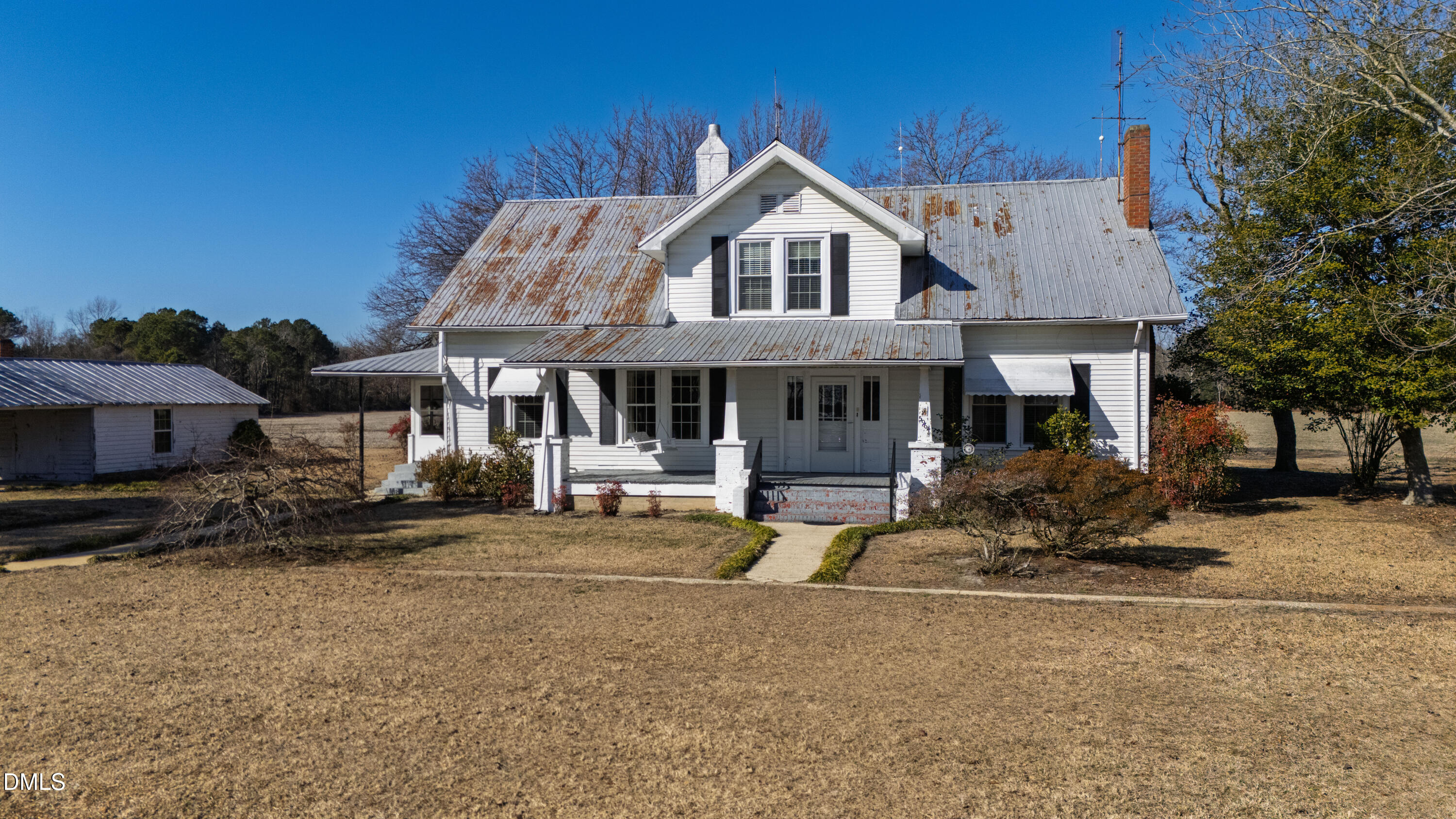 5964 Godwin Lake Road Dunn, NC 28334 - Photo 5 of 60 Farm Home Ready For A New Chapter