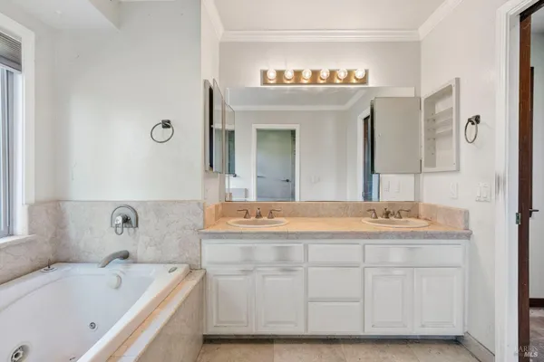 $1,295,000 | 170 Irwin Street, San Rafael, CA 94901