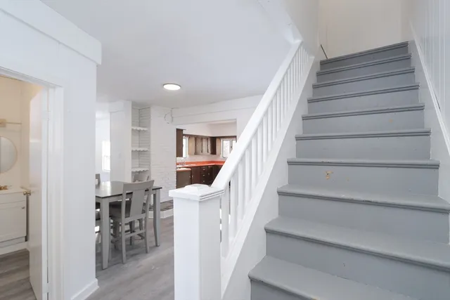 a view of entryway and hall