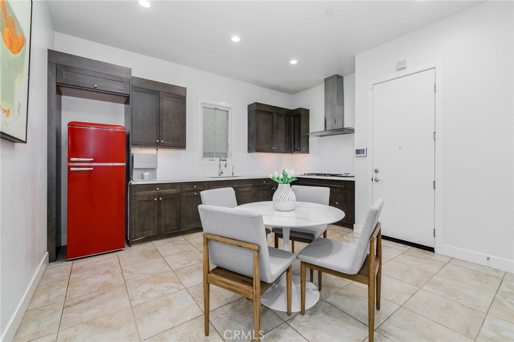 114 Interstellar Irvine, CA 92618 - Photo 13 of 36