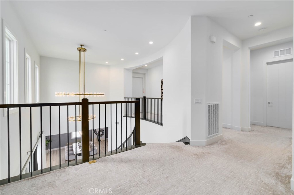 114 Interstellar Irvine, CA 92618 - Photo 18 of 36