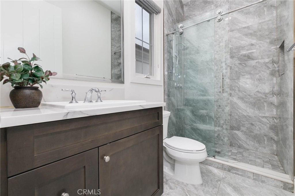 114 Interstellar Irvine, CA 92618 - Photo 20 of 36