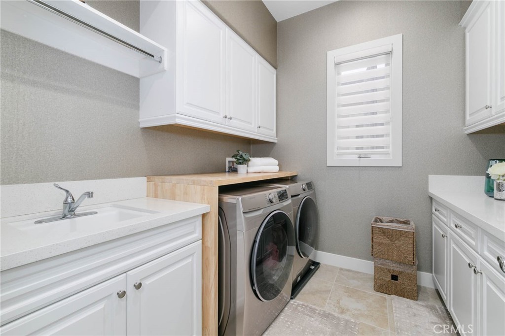 114 Interstellar Irvine, CA 92618 - Photo 24 of 36