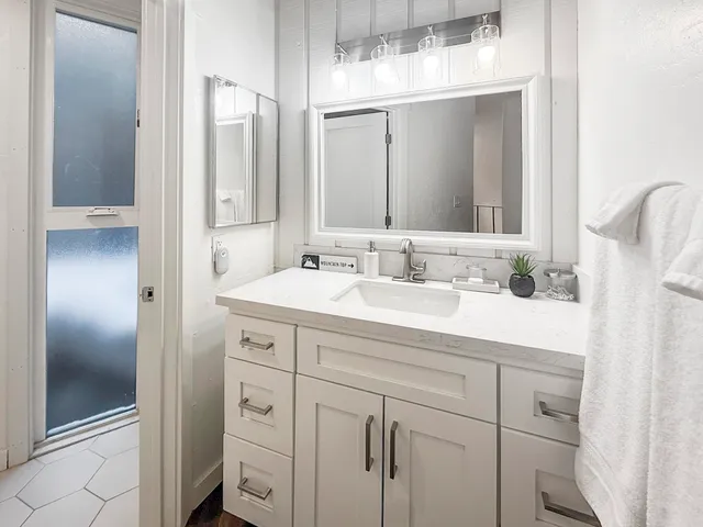 $650,000 | 286 Old Mammoth Road, Unit 19, Mammoth Lakes, CA 93546