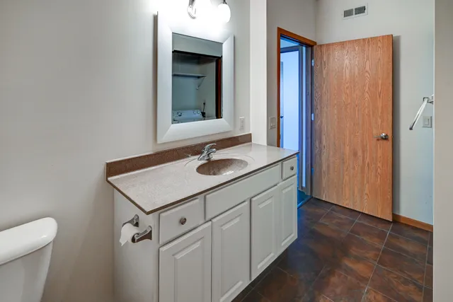 $289,500 | 5198 Sassafras Drive, Unit 311, Fitchburg, WI 53711