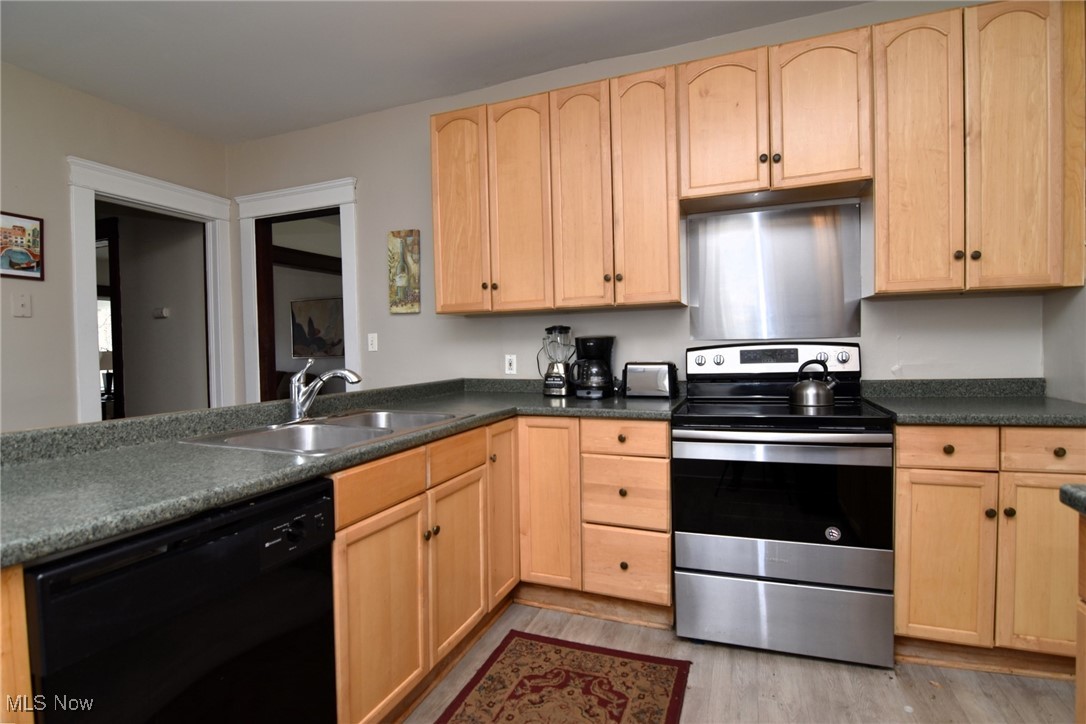 1520 Maple Road Cleveland Heights, OH 44121 - Photo 17 of 45
