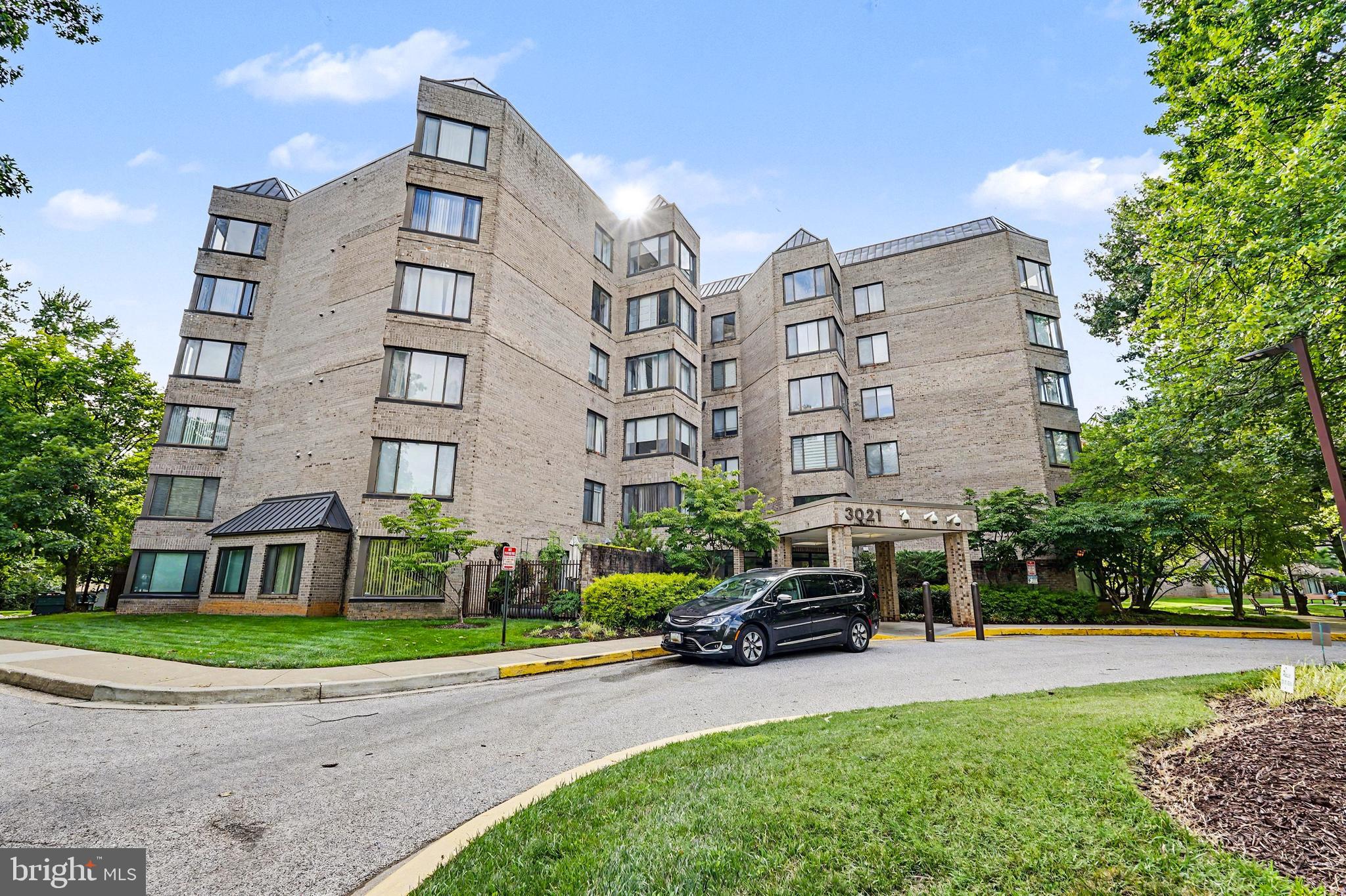 3021 Fallstaff Road, Unit 102B Baltimore, MD 21209 - Photo 1 of 33 Gallery Image 1