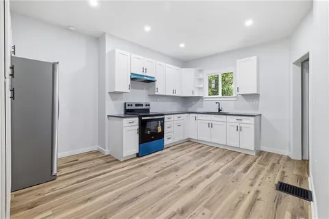 $325,000 | 227 East 16th Avenue, Homestead, PA 15120